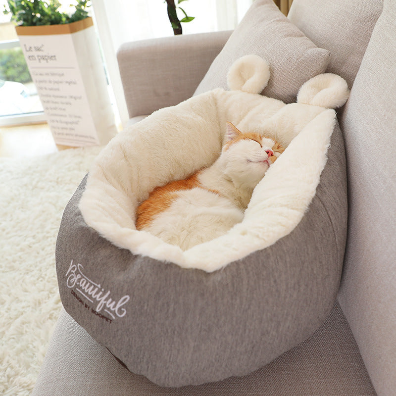Belinana cozy pets sleeping bag with soft plush interior and cute bear ears featuring a relaxed cat inside